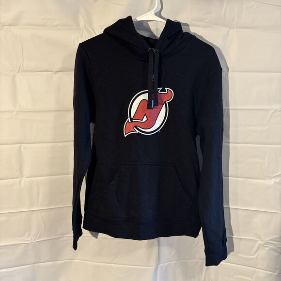 NWOT New Jersey Devils Jack Hughes Jersey Hoodie Name & # On Back Men’s Small - Picture 2 of 8
